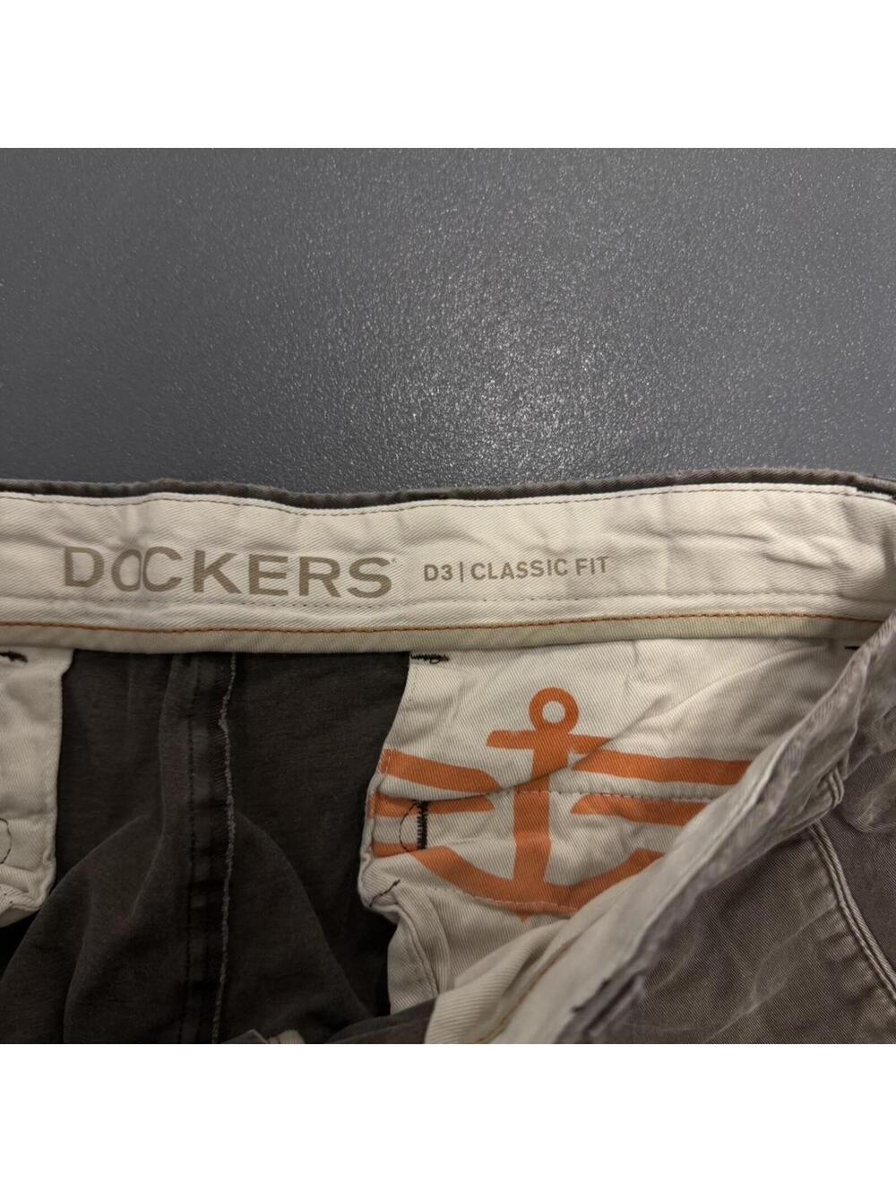 Dockers Men's Brown and Khaki Trousers - Picture 2 of 5
